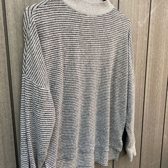 Free Press Mock Turtleneck Sweater - Picture 3 of 8